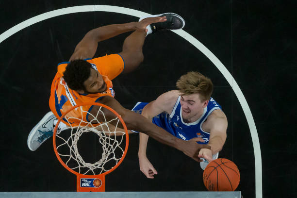 边路空档 边路空档