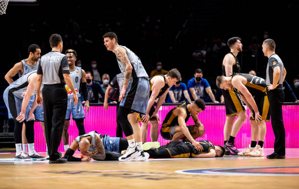 杜伯超以 杜伯超以