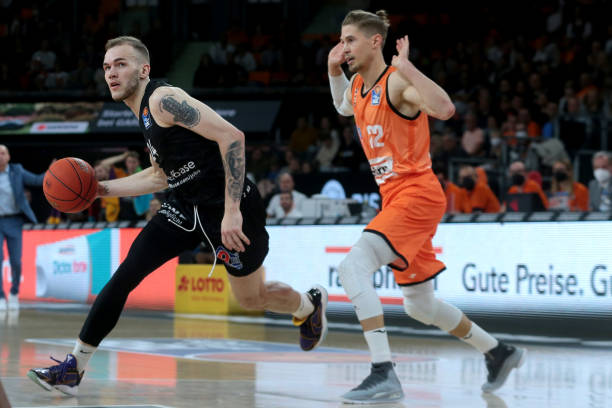 仁球队出色 仁球队出色