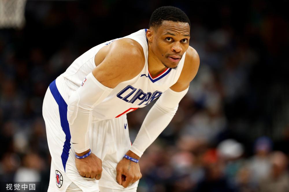 板8助攻 板8助攻